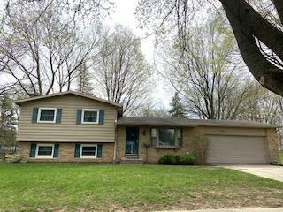 Property Photo:  4221 Oakcrest Drive  MI 48917 