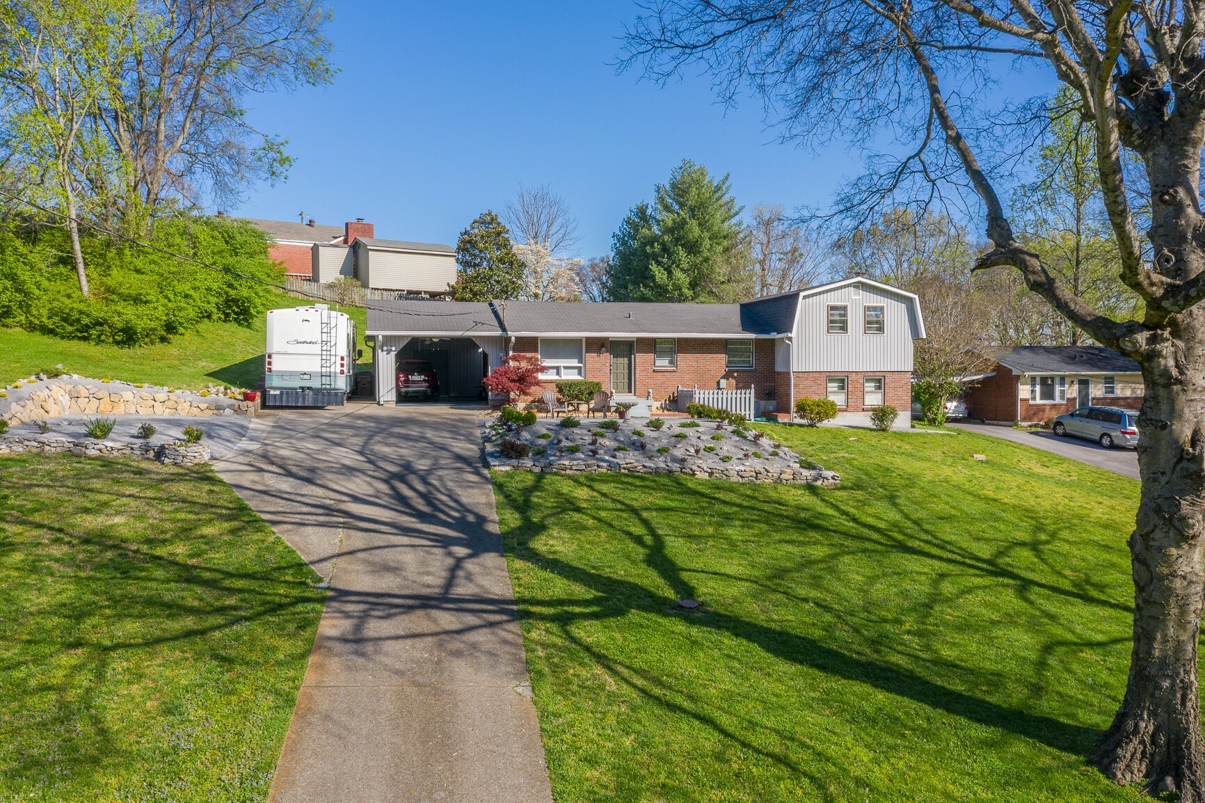Property Photo: 3132 Crosswood Dr TN 37214