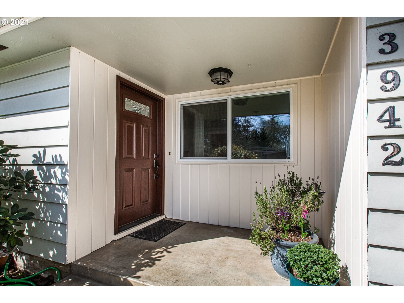 Property Photo: 3942 Banner St OR 97404