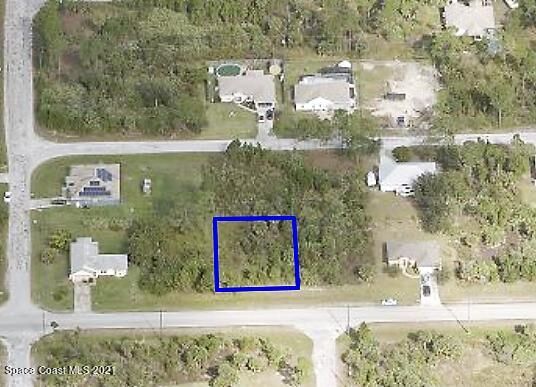 Property Photo:  2950 SE San Filippo Drive SE  FL 32909 
