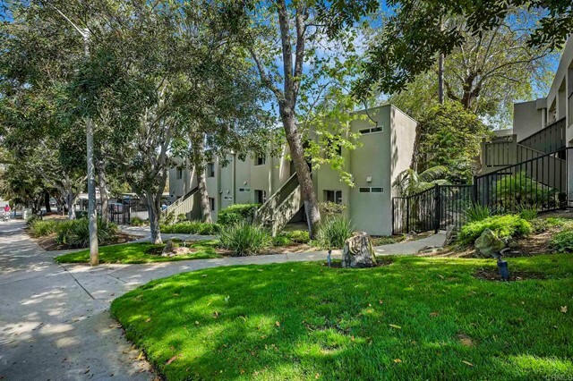 Property Photo:  121 W Glaucus Street B  CA 92024 