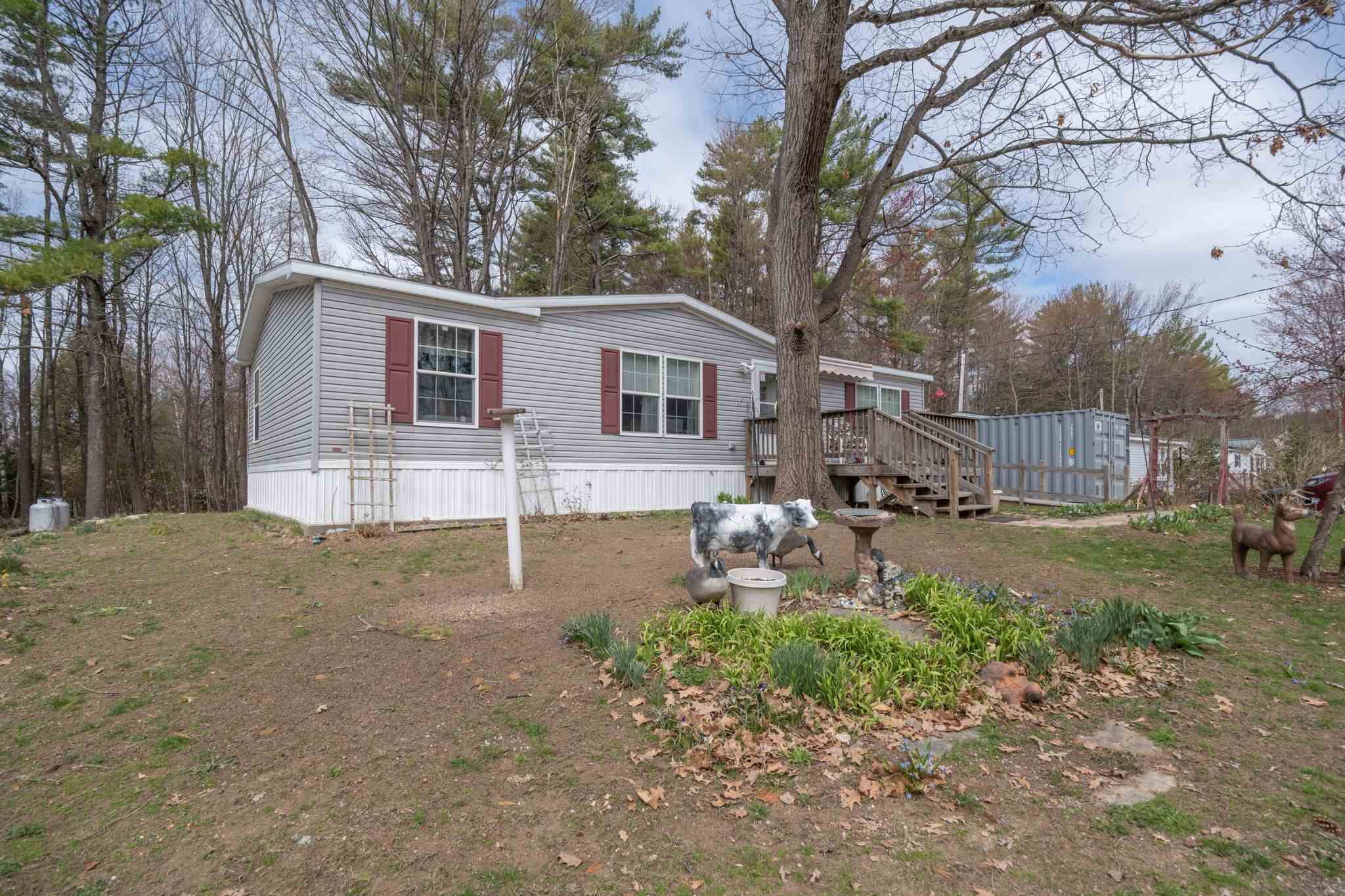 Property Photo:  6 Garden Drive  NH 03275 