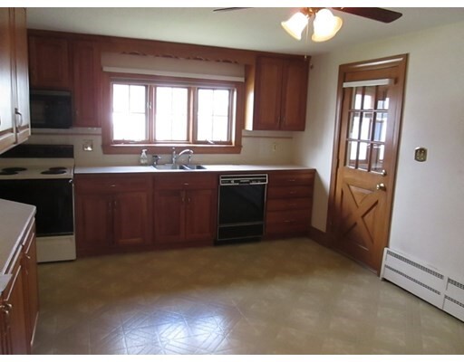Property Photo: 3 Giles MA 01915
