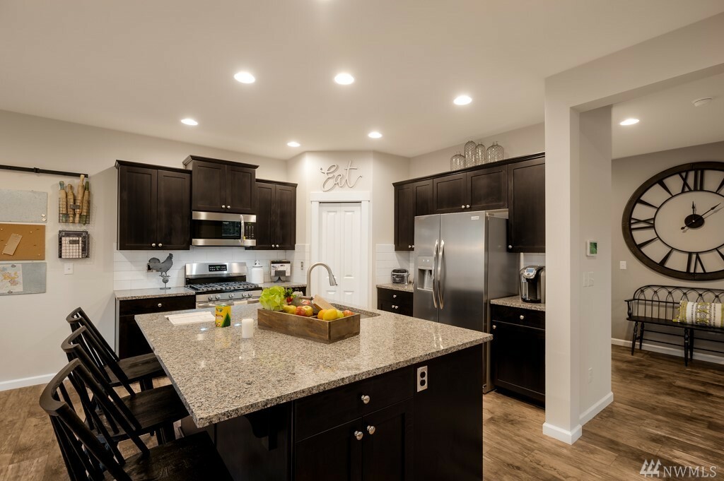 Property Photo: 10930 33 Place NE H231 WA 98258