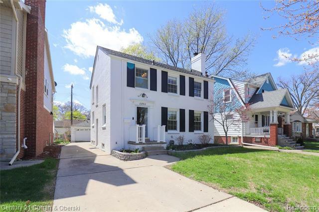 Property Photo:  22963 Wellington Street  MI 48124 