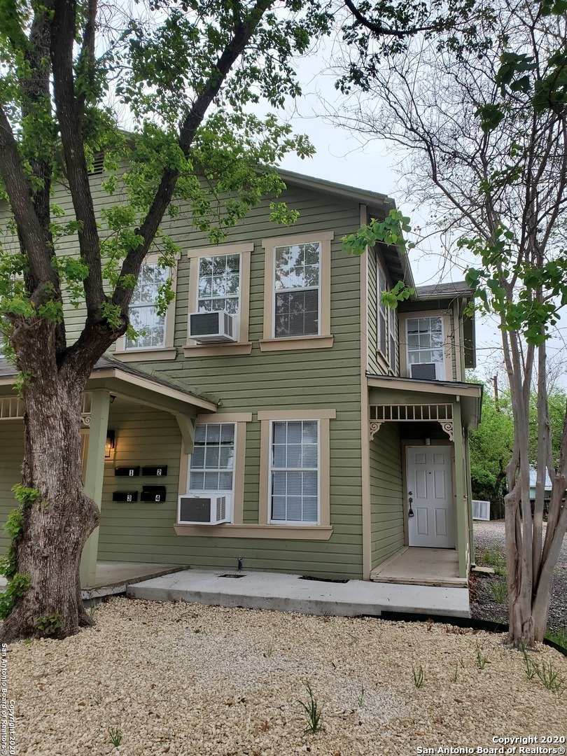 Property Photo:  133 Claremont Ave 4  TX 78209 