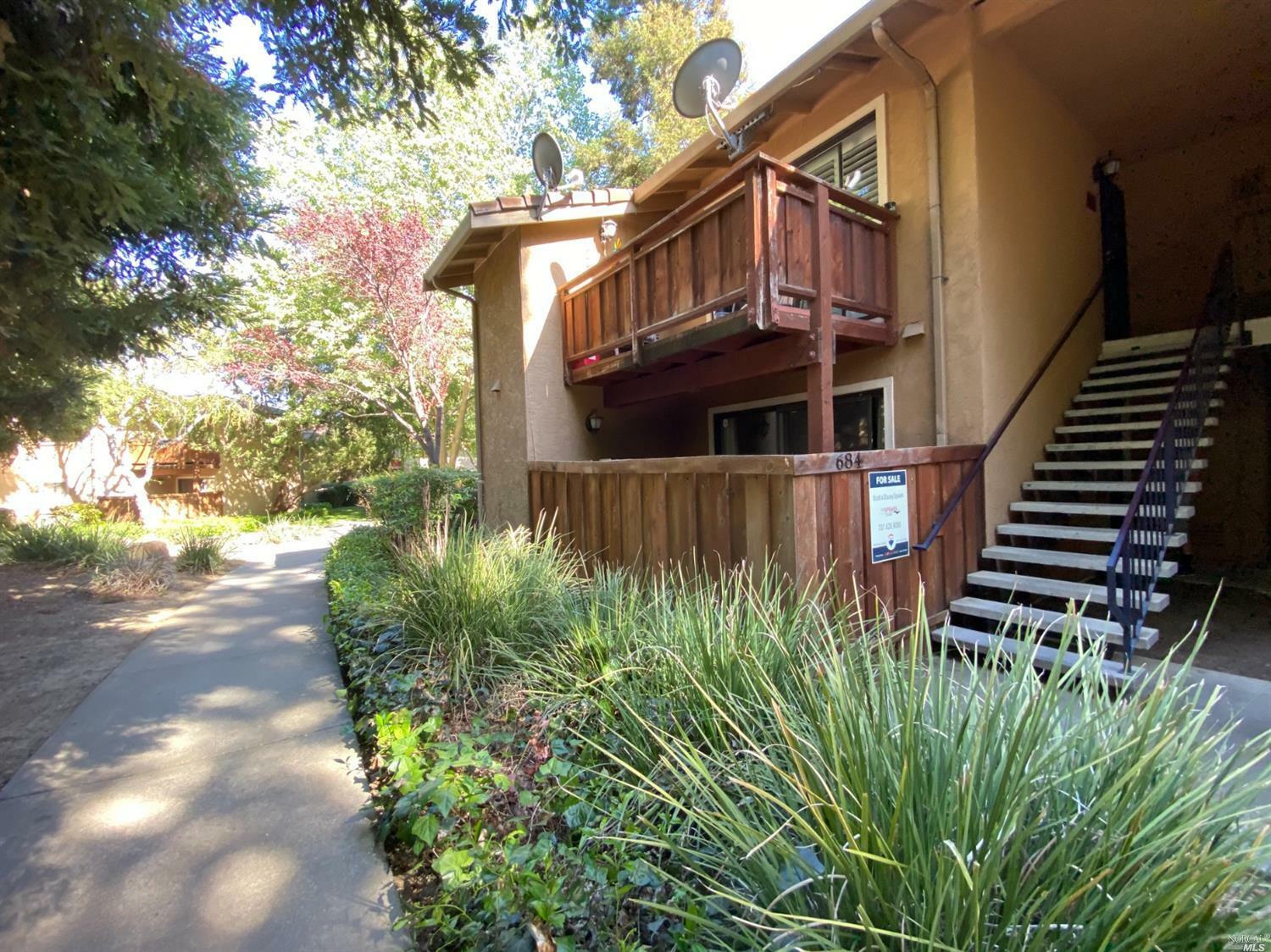 Property Photo:  684 Arcadia Drive  CA 95687 