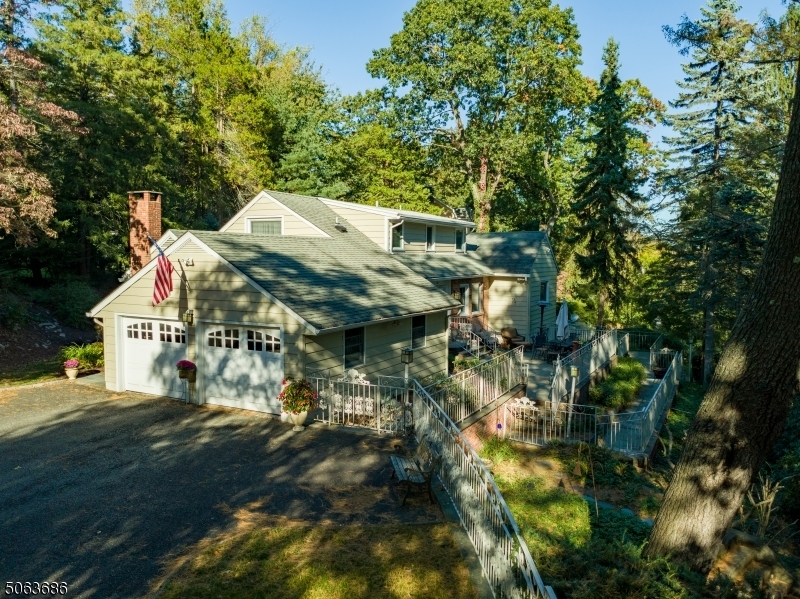 Property Photo:  41 N Briarcliff Rd  NJ 07046 