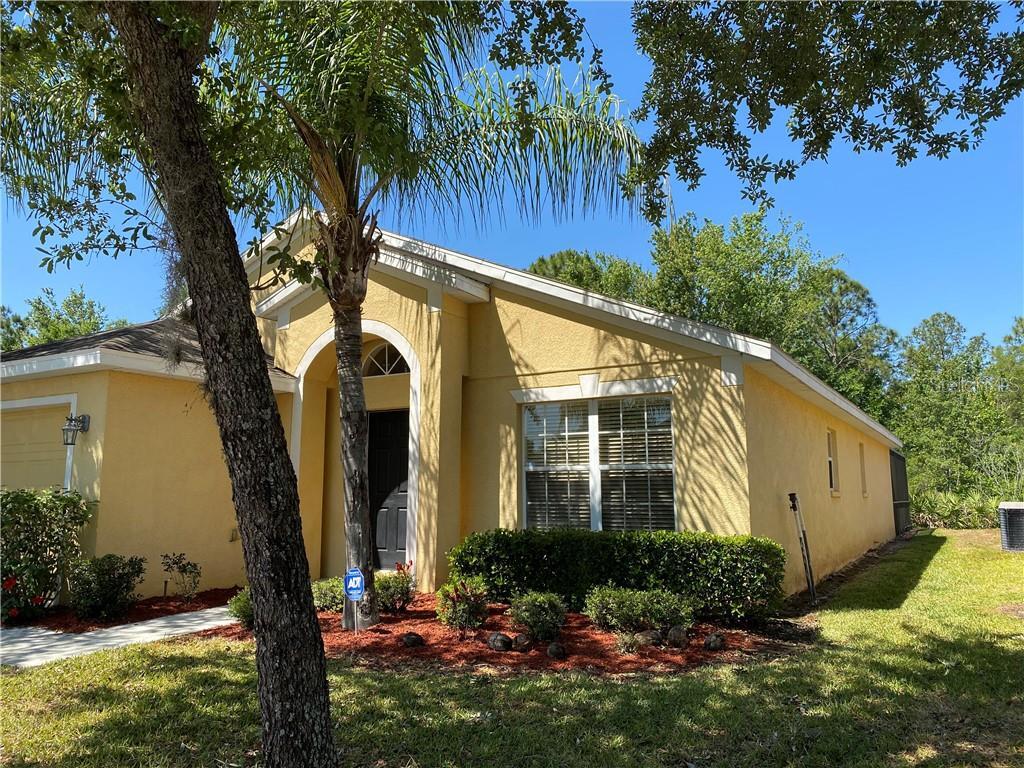 Property Photo: 959 Sandy Ridge Drive FL 33896