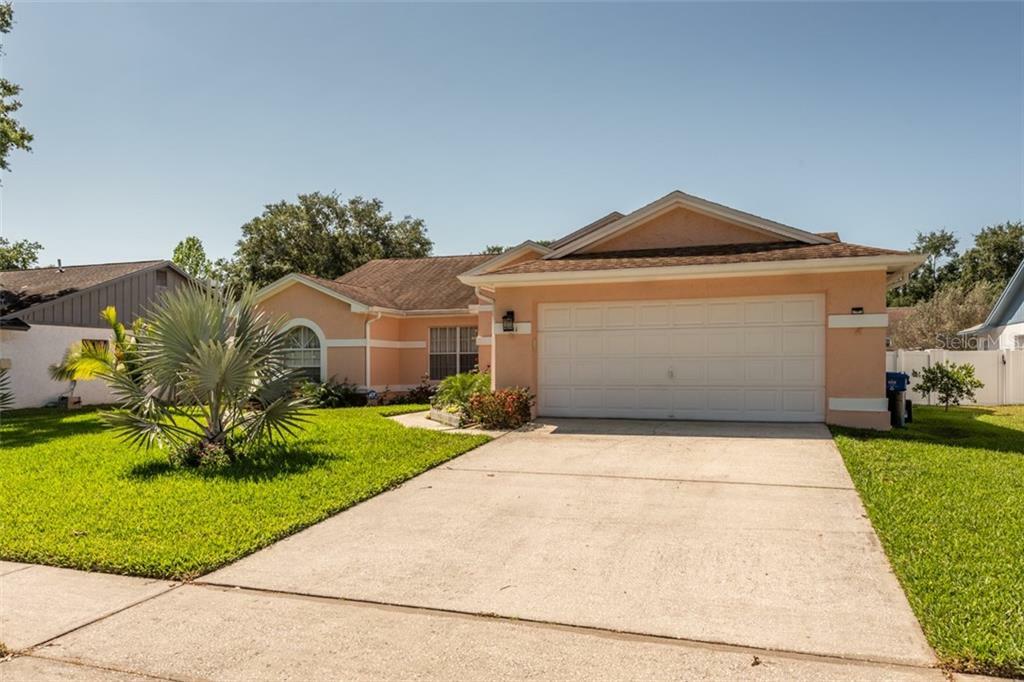 Property Photo:  2711 Falling Leaves Drive  FL 33596 