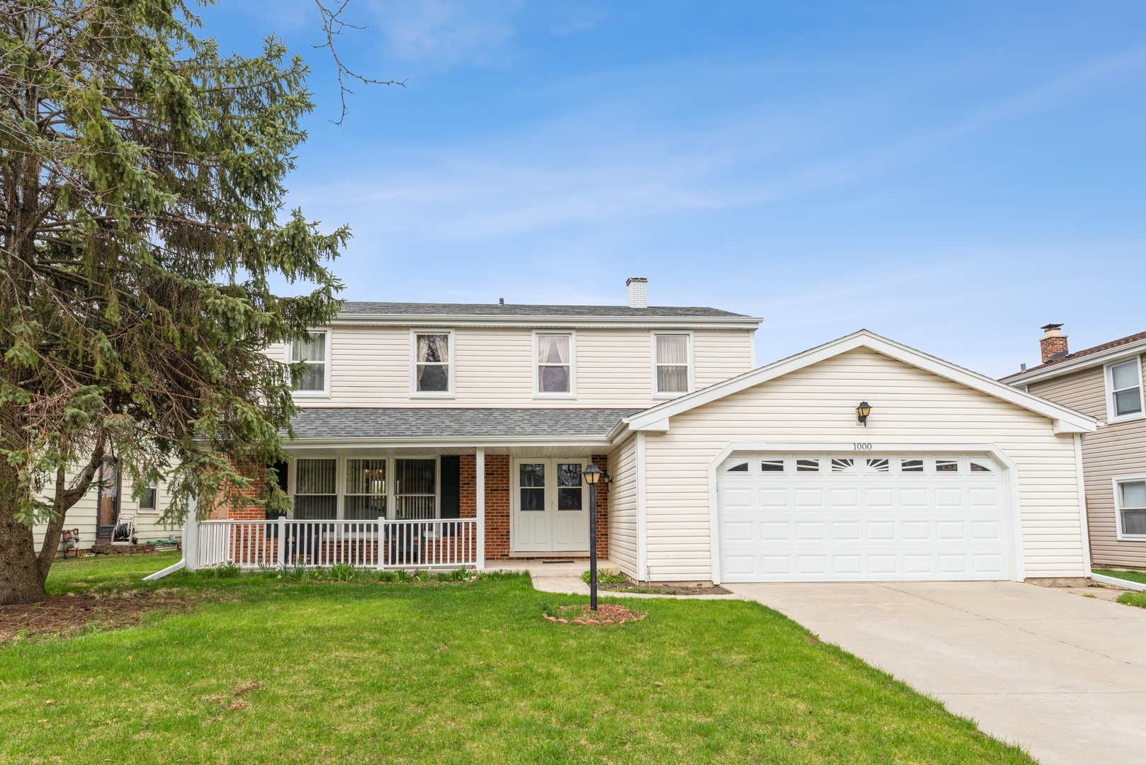 Property Photo:  1000 Crofton Lane  IL 60089 