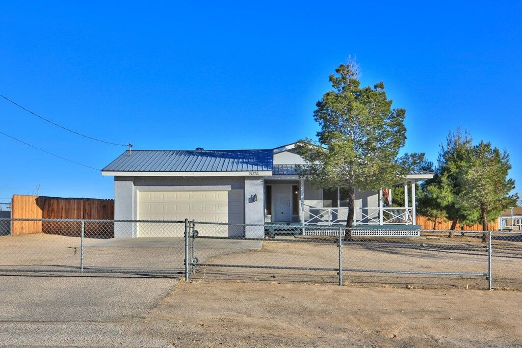 Property Photo: 18270 Catalpa Street CA 92345