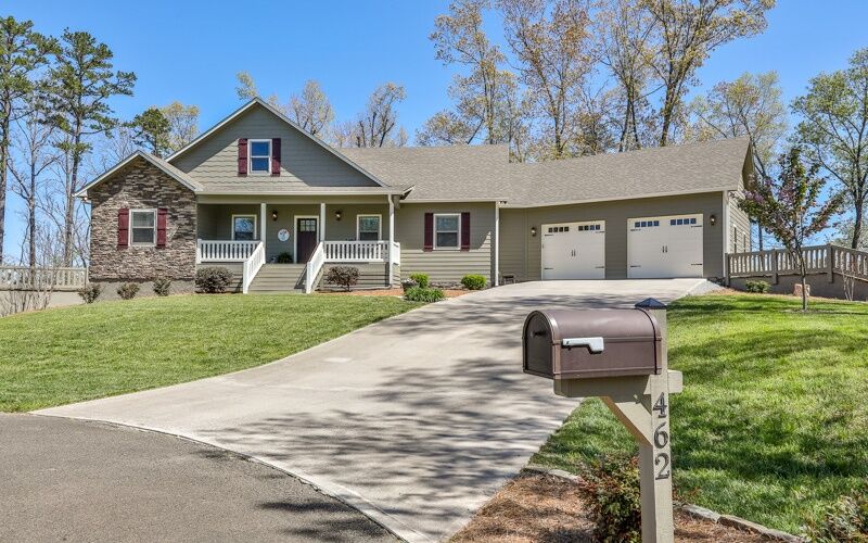 Property Photo:  462 Appaloosa Drive  GA 30536 