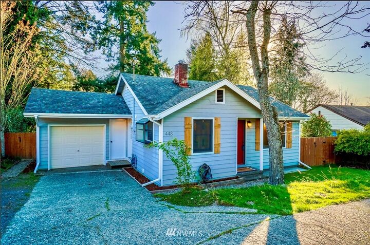 Property Photo: 448 Windsor Way NE WA 98056