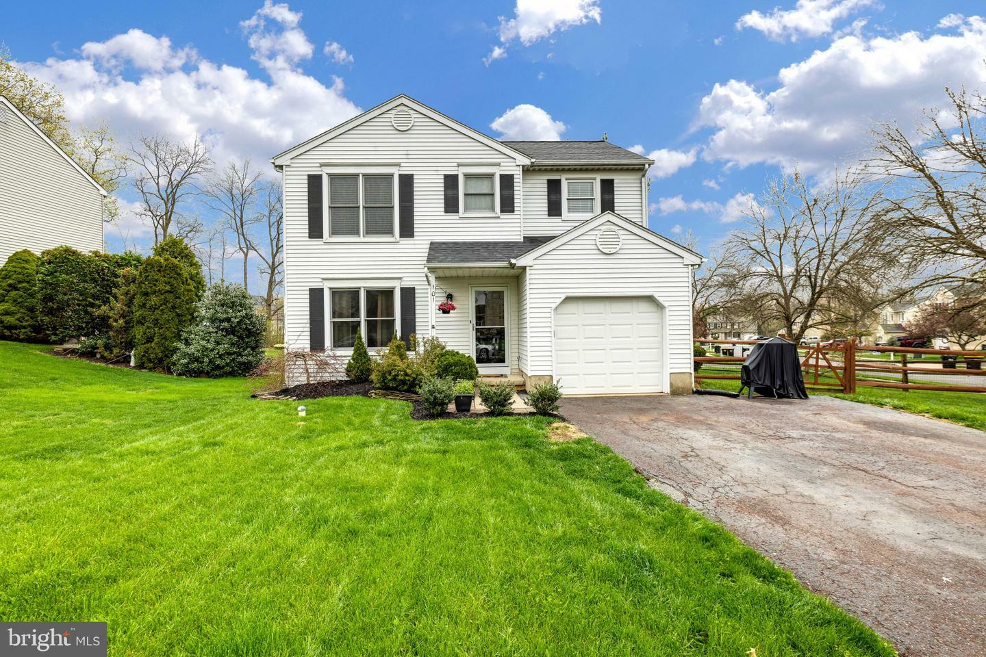 Property Photo:  101 Heather Way  PA 18964 