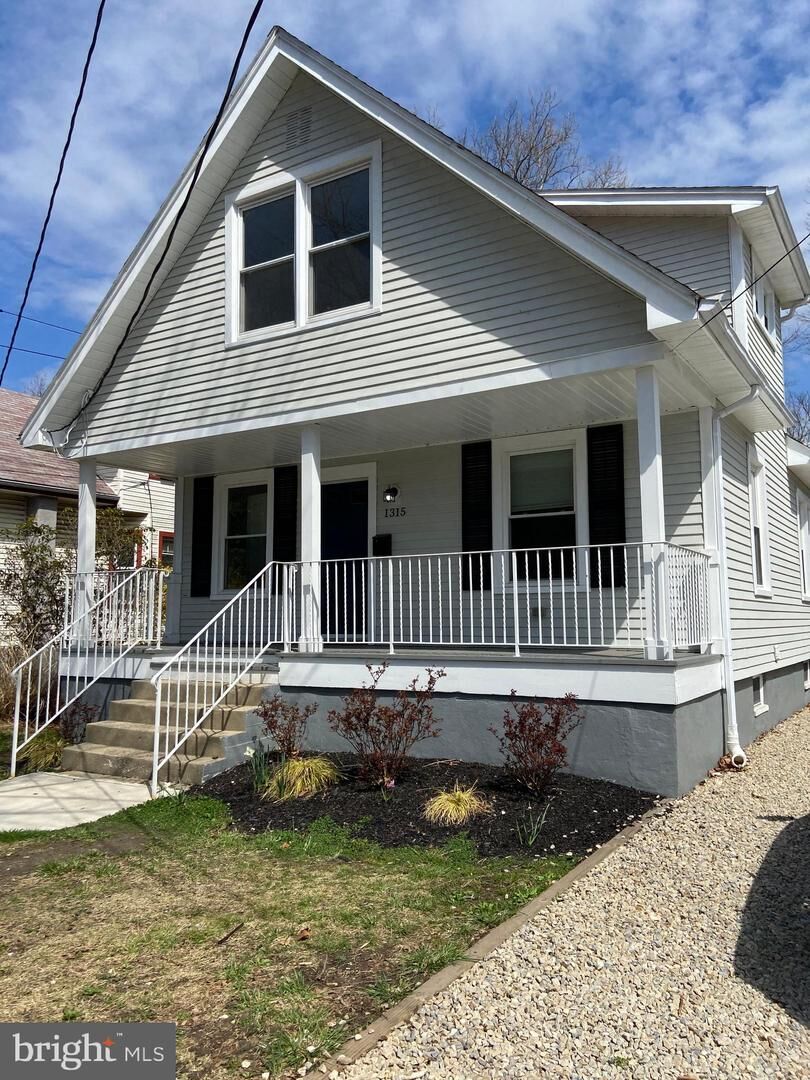 Property Photo:  1315 High Street  NJ 08016 