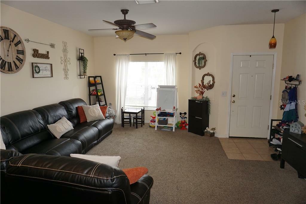 Property Photo:  1140 Sleepy Oak Drive  FL 33543 