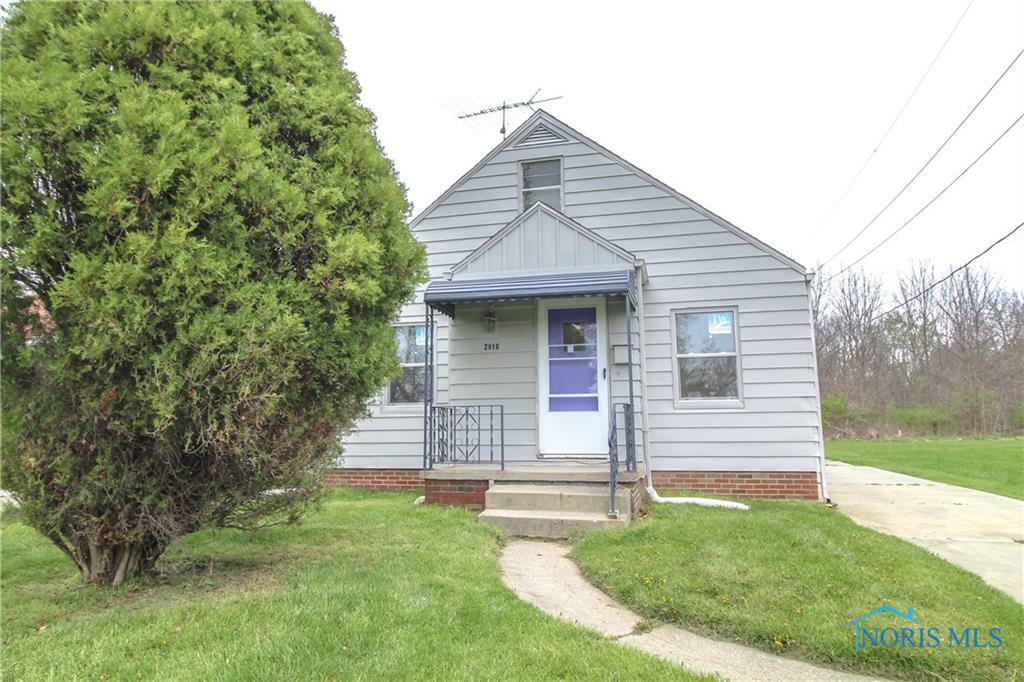 Property Photo:  2918 Nebraska Avenue  OH 43607 