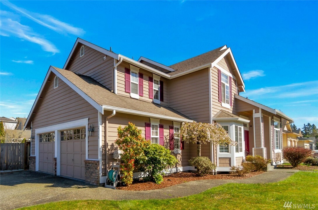 Property Photo: 2316 150 Place SW WA 98087