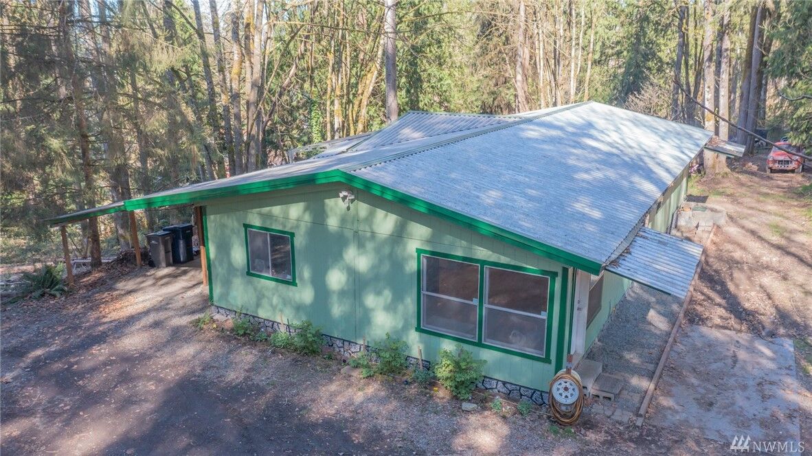 Property Photo: 12718 178th Dr SE WA 98290