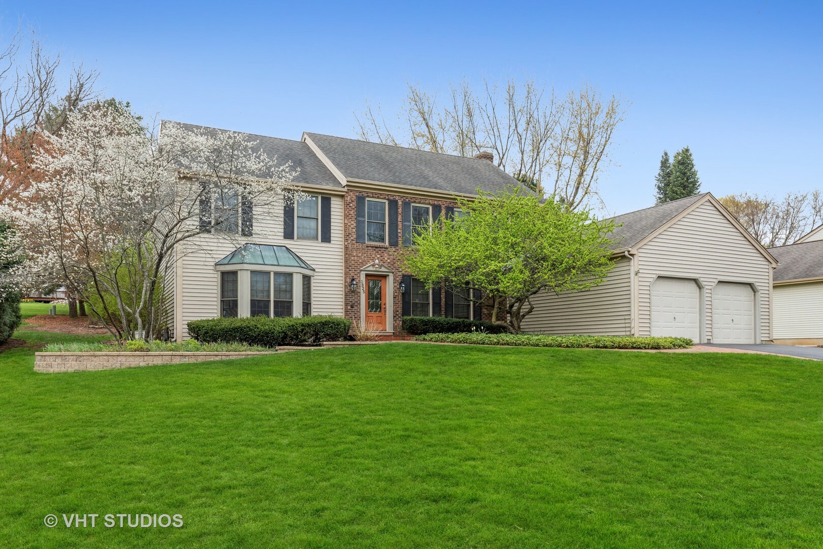 Property Photo:  1325 Brandywine Circle  IL 60102 