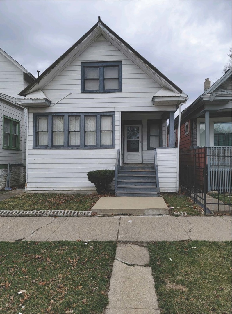 Property Photo:  8738 S Morgan Street  IL 60620 