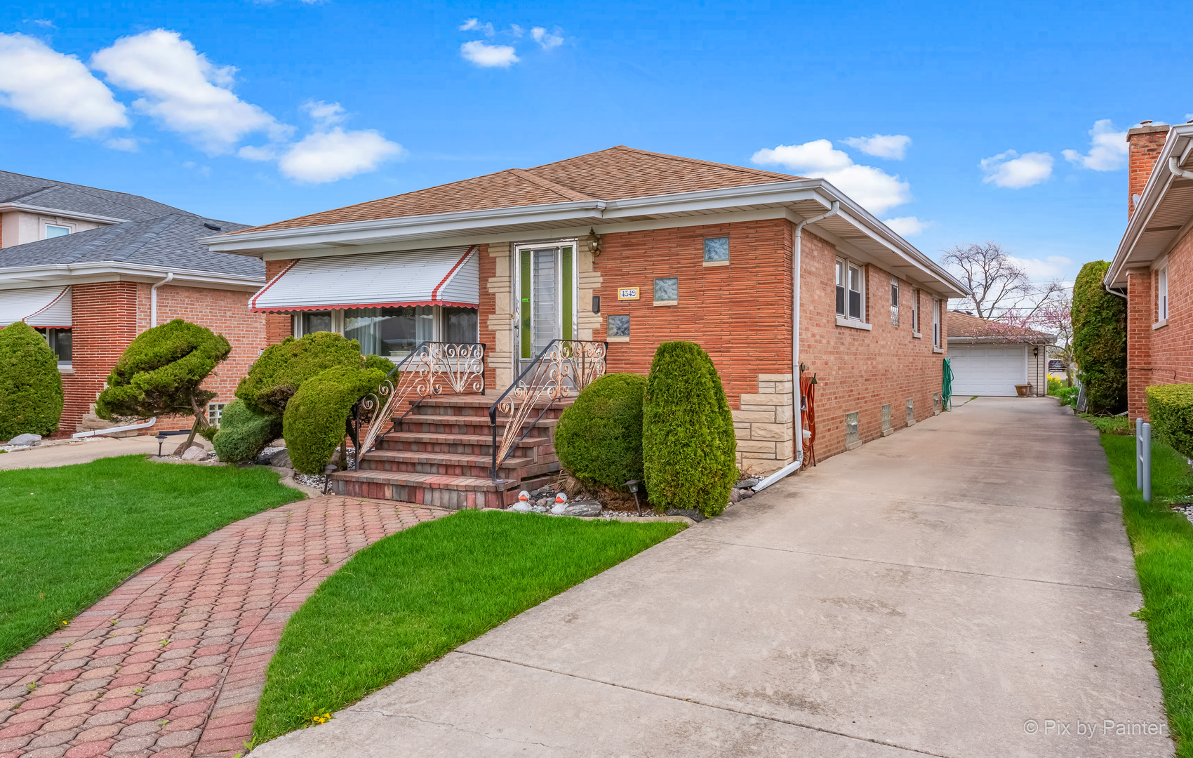 Property Photo: 4549 N Osage Avenue IL 60706