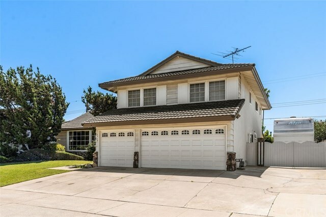 Property Photo:  2548 E Romelle Avenue  CA 92869 