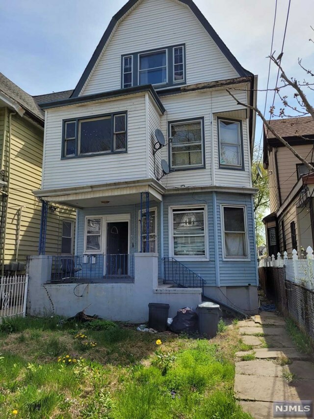 Property Photo:  583 Summer Avenue  NJ 07104 