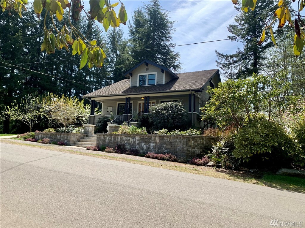 Property Photo:  503 E Kamilche Ave  WA 98563 