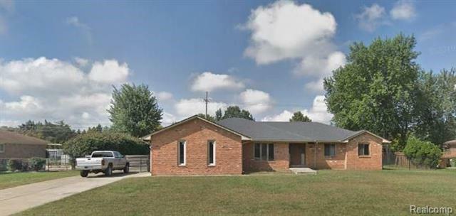 Property Photo:  49685 Richardson Drive  MI 48315 