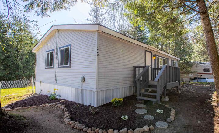 35312 N Newport Hwy 220  Chattaroy WA 99003 photo