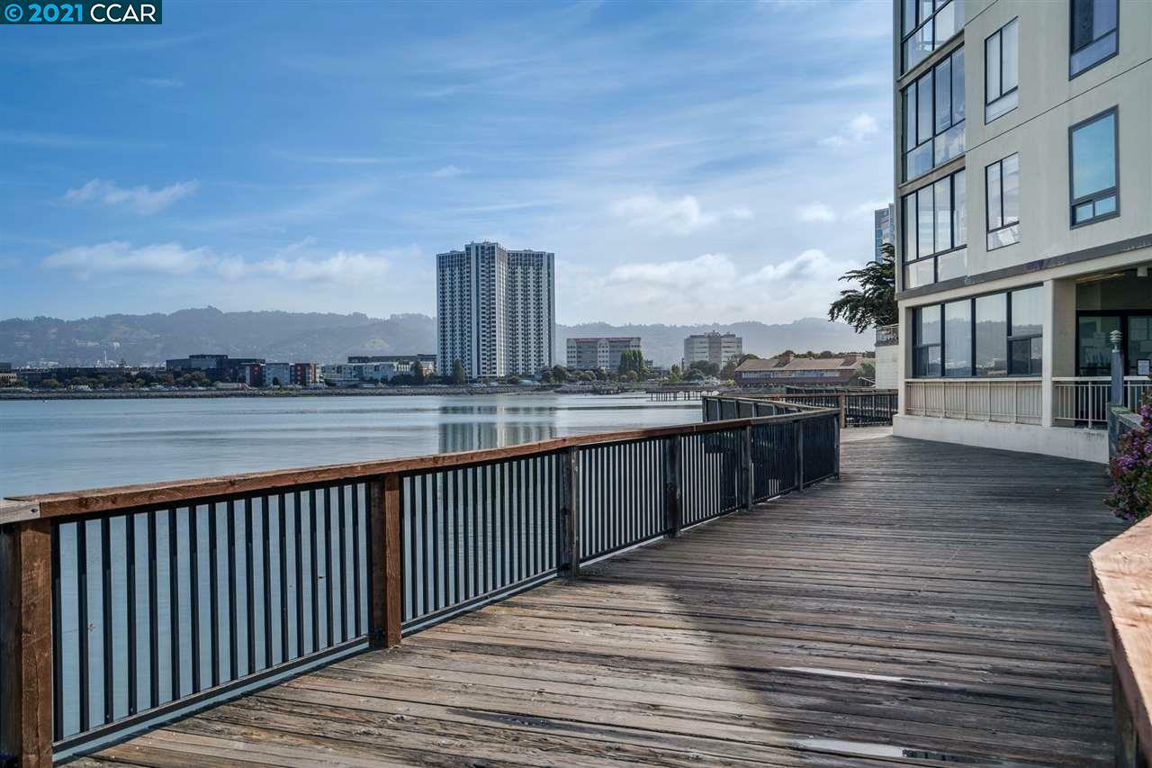 Property Photo:  3 Commodore Dr 158  CA 94608 