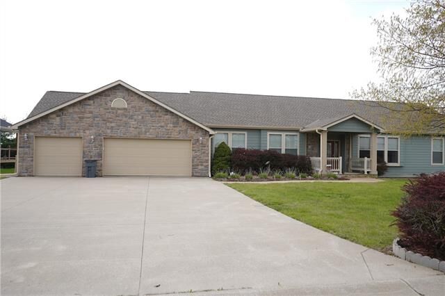 Property Photo:  11656 Ridgeway Court  MO 64505 
