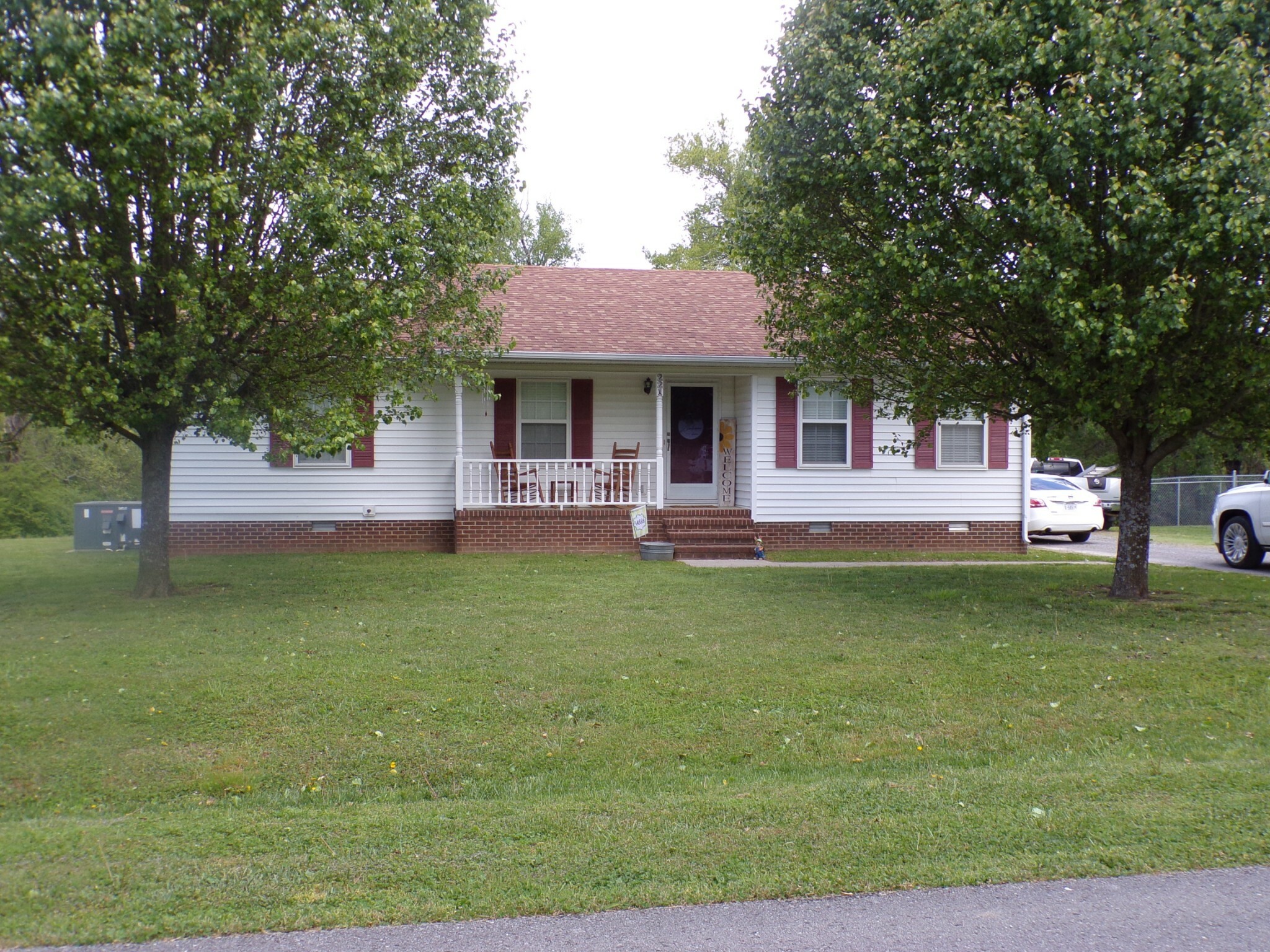 Property Photo:  221 Edgeview Dr  TN 37160 