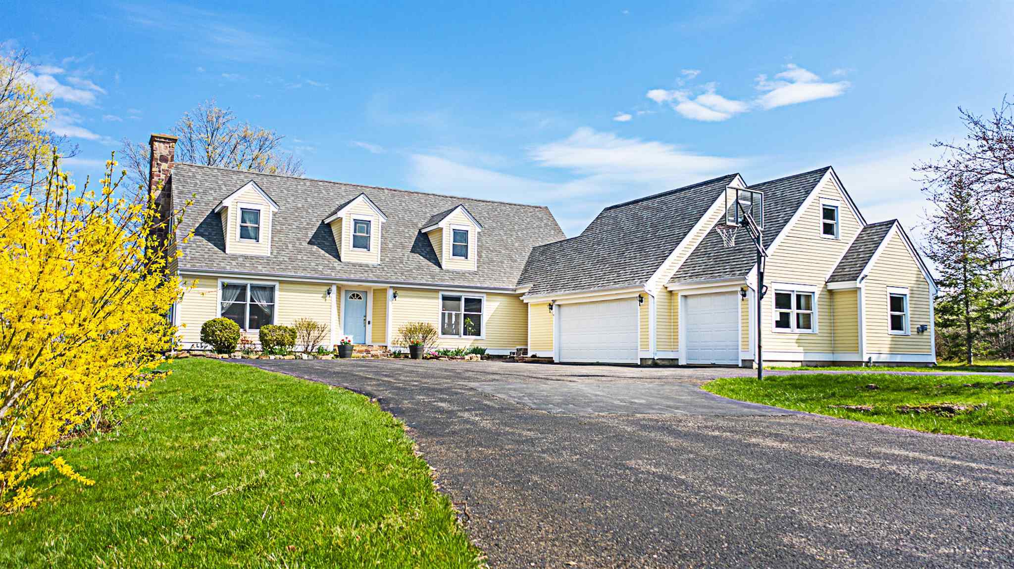 Property Photo: 469 Ridgefield Road VT 05482