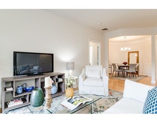 Property Photo:  23 Augustus Court 4006  MA 01867