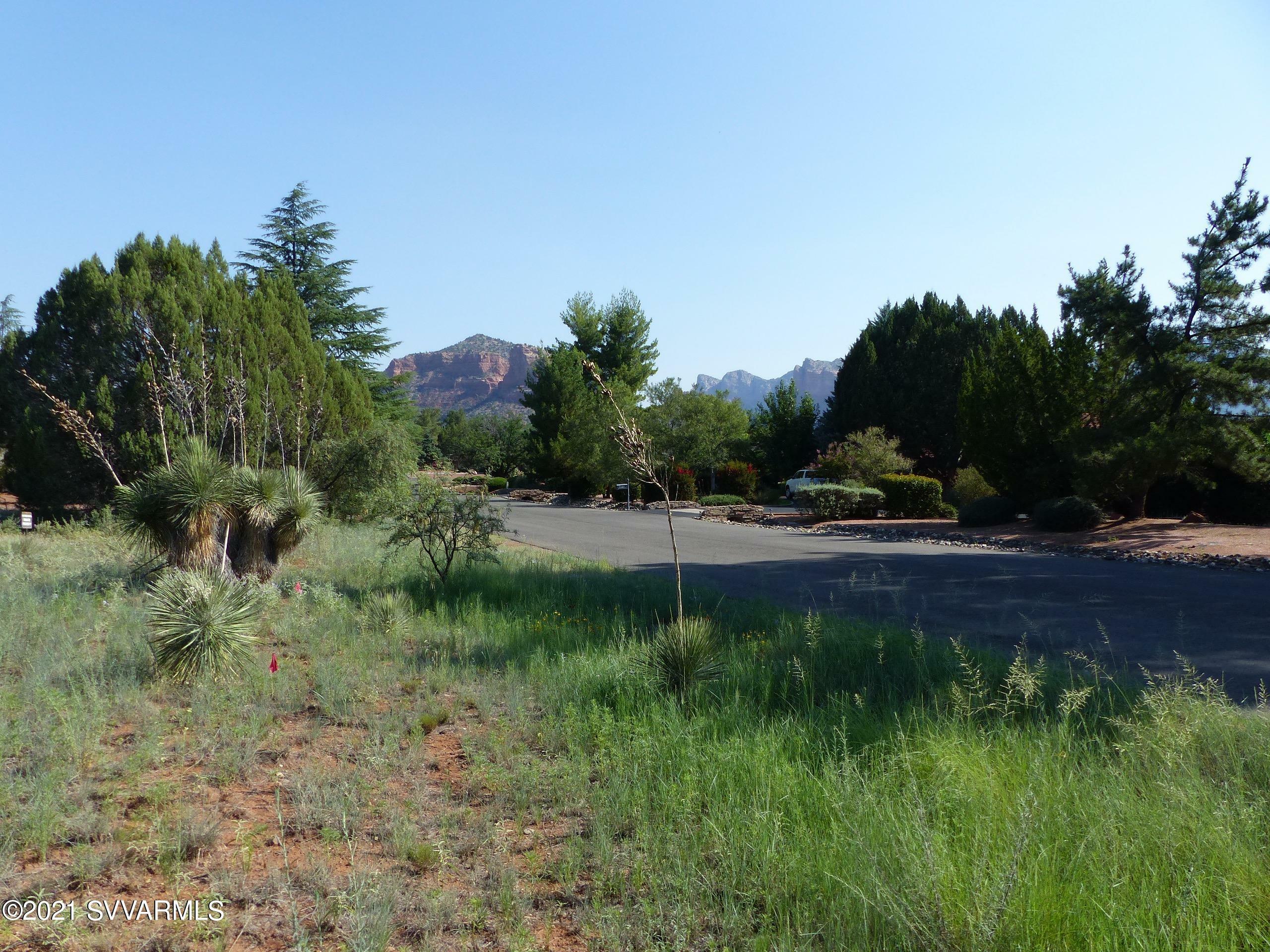 Property Photo:  985 E Saddlehorn Rd  AZ 86351 