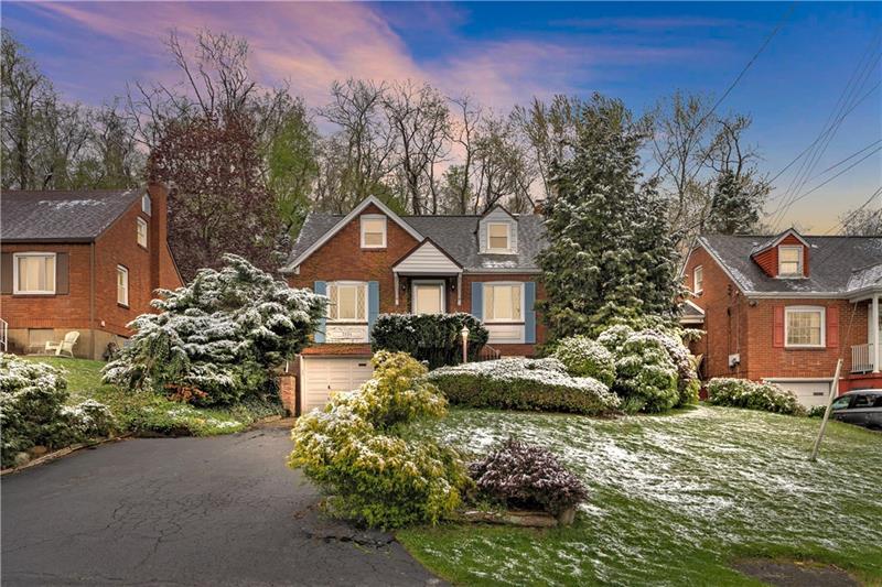 Property Photo: 2834 McKelvey Rd PA 15221