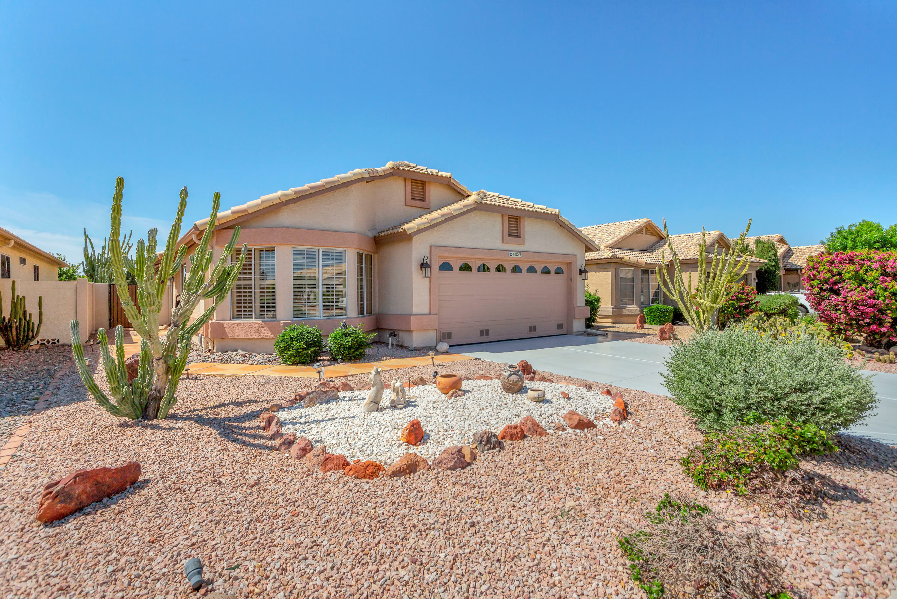 Property Photo:  10841 W Ventana Drive E  AZ 85373 