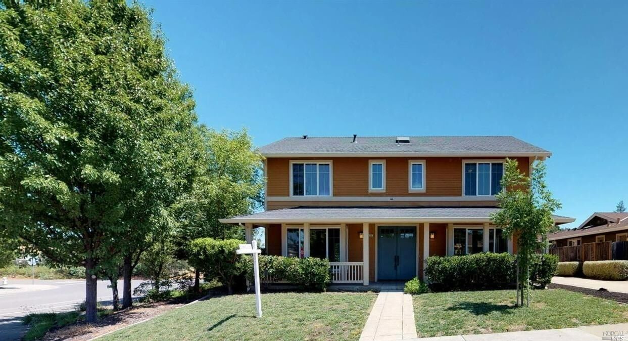 Property Photo: 301 Sunrise CA 95425