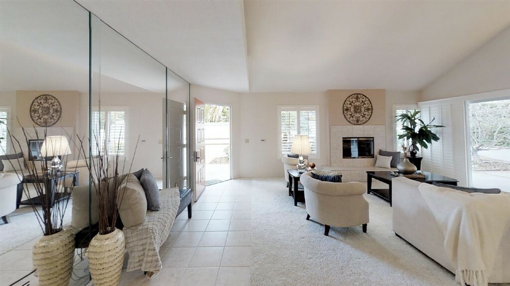 Property Photo: 5089 Corinthia Way CA 92056