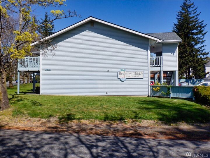 Property Photo:  2680 Alderwood Ave  WA 98225 