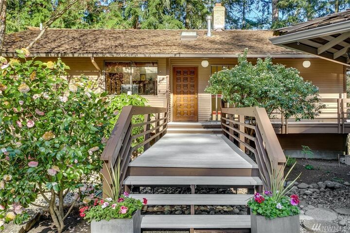 18105 NE 28th St  Redmond WA 98052 photo