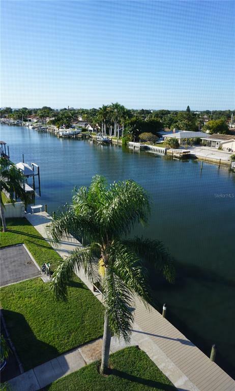 Property Photo:  4900 38th Way S D-502  FL 33711 