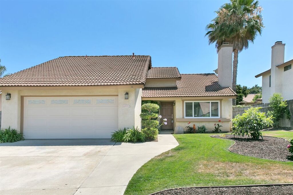 Property Photo: 317 Cheyenne Ln CA 92026