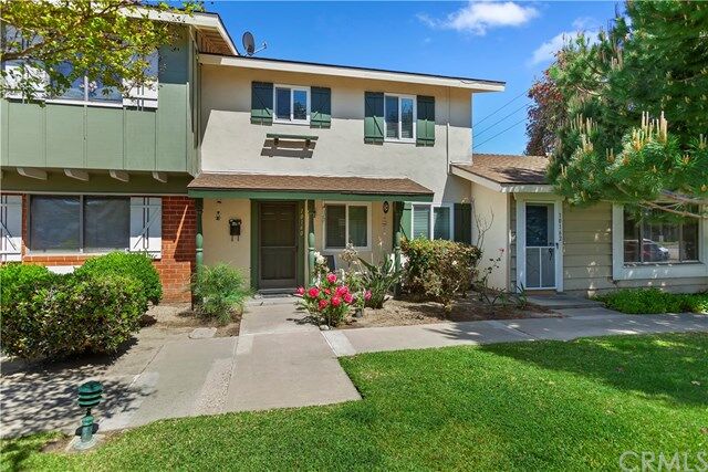 Property Photo:  10160 Ascot Circle  CA 92646 