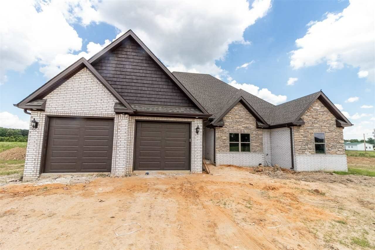 Property Photo: 84 Cr 7300 AR 72405