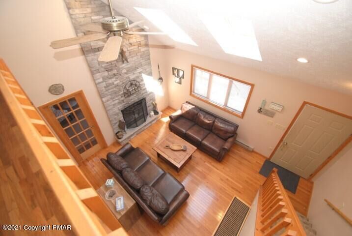 Property Photo: 253 Wyalusing Drive PA 18347