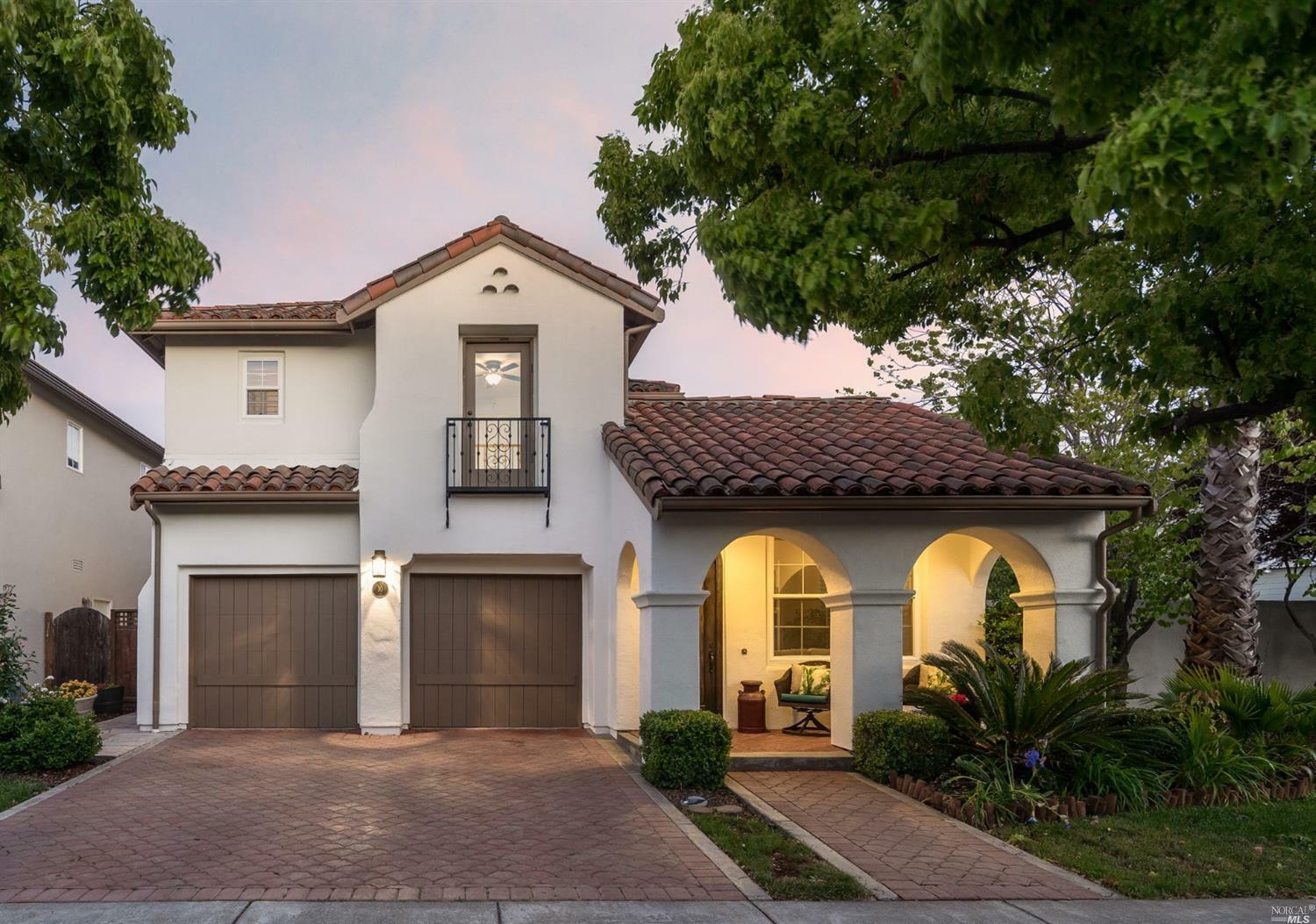 Property Photo: 10 Greenham Court CA 94949